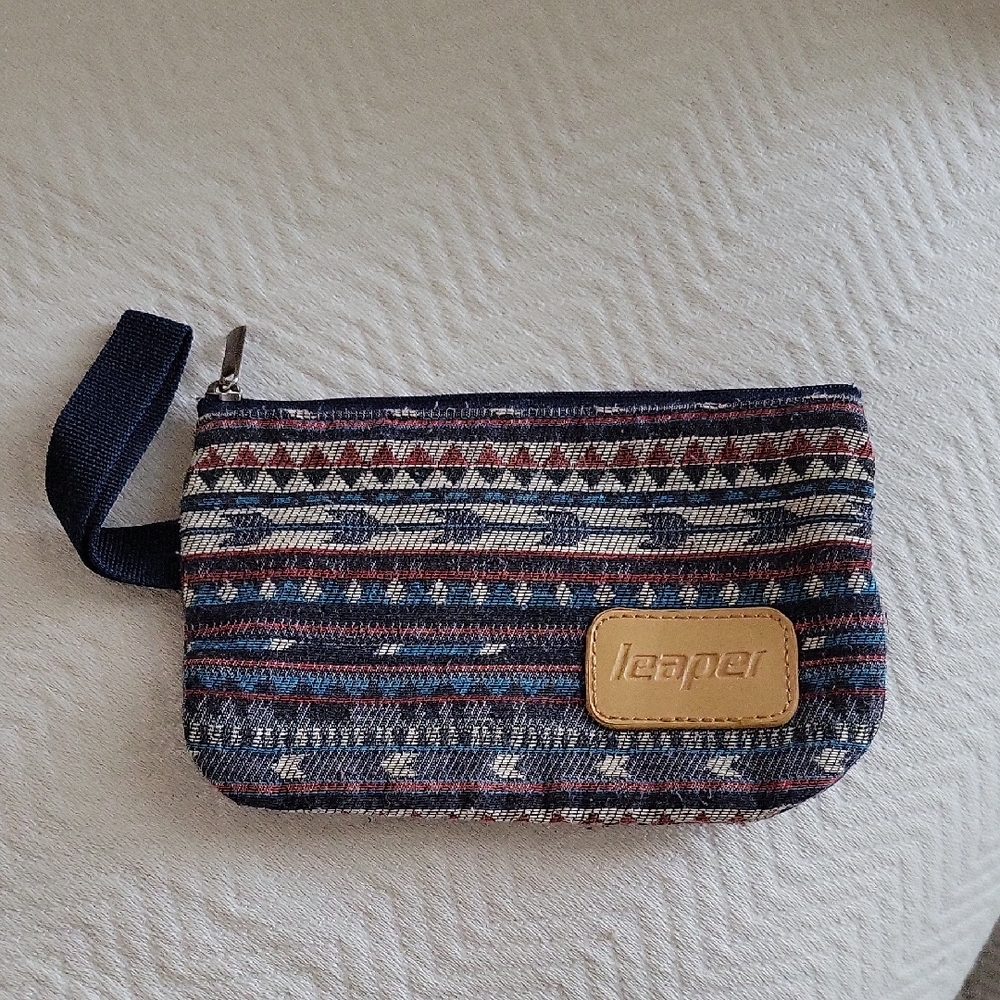 Leaper Multicolor Patterned Fabric Women's Wristlet